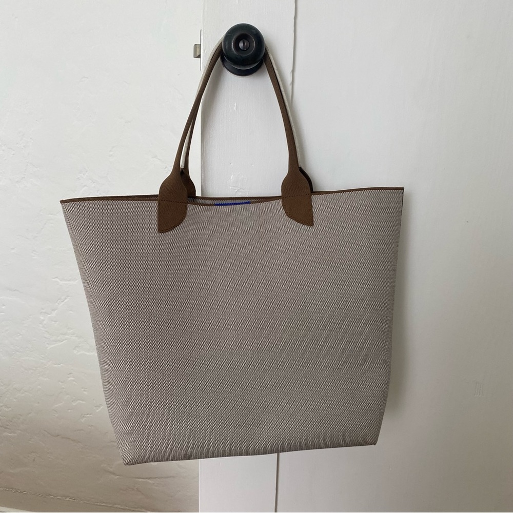 Rothy’s lightweight tote coffee brown